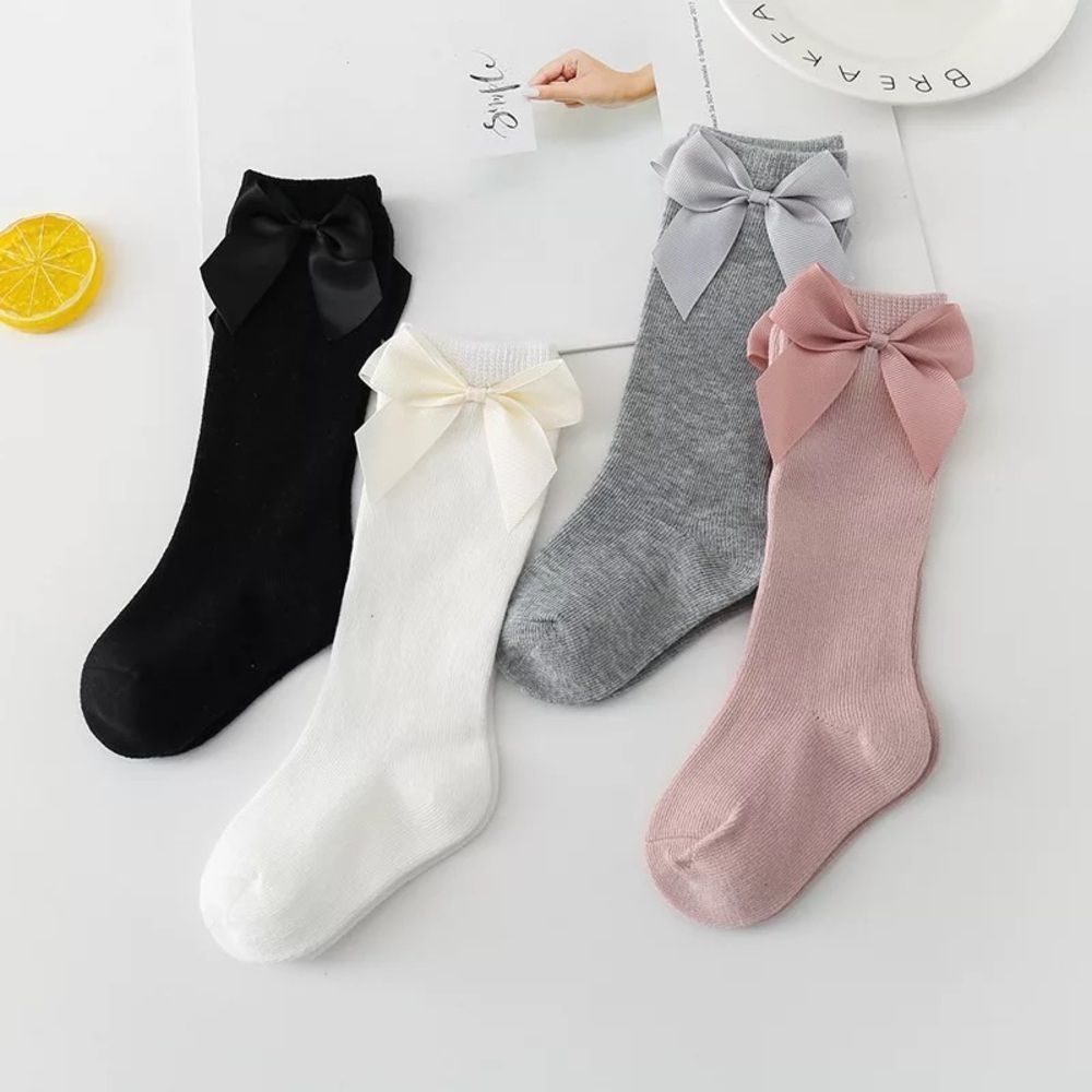Set of 4 Knee high baby toddler bow socks!